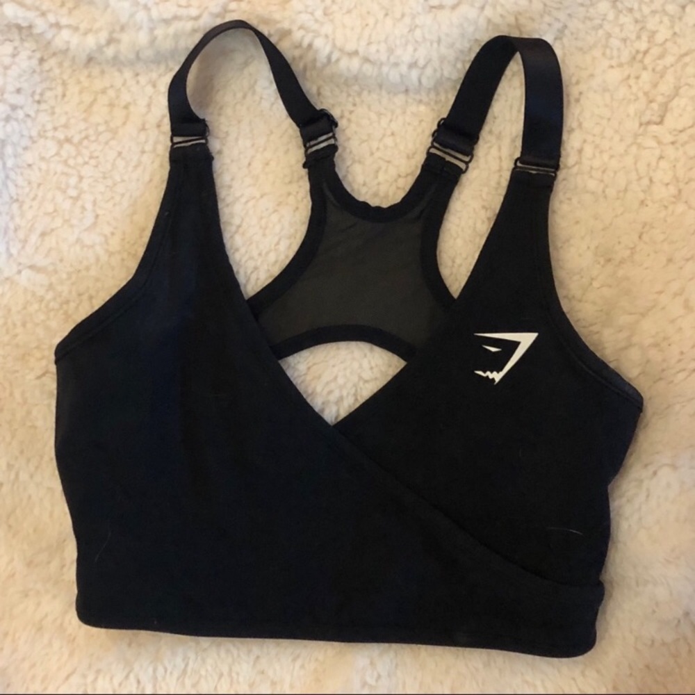 Black gymshark sports bra